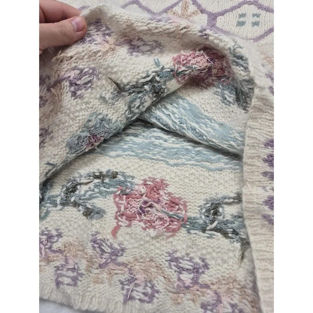 Express Tricot Sweater Womens Medium White Floral Silk Angora Handknit Tunic